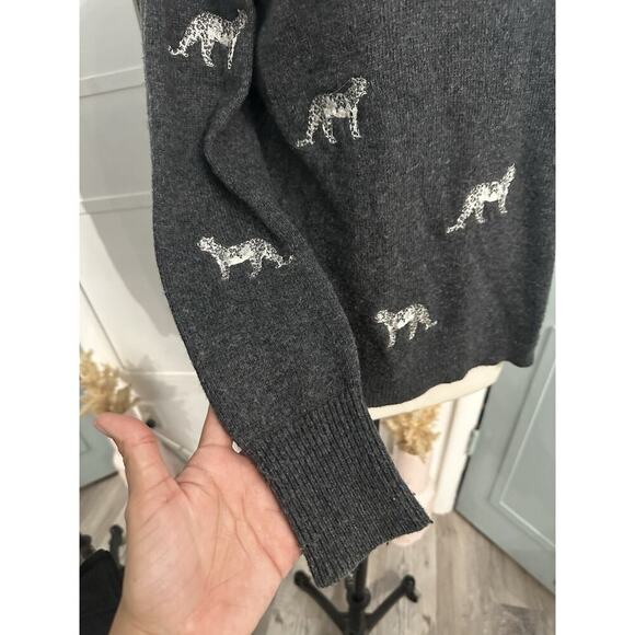 Chico’s Cashmere Blend Embroidered Cheetah Sweater Size 0 Small Gray Crew Neck - Picture 11 of 11